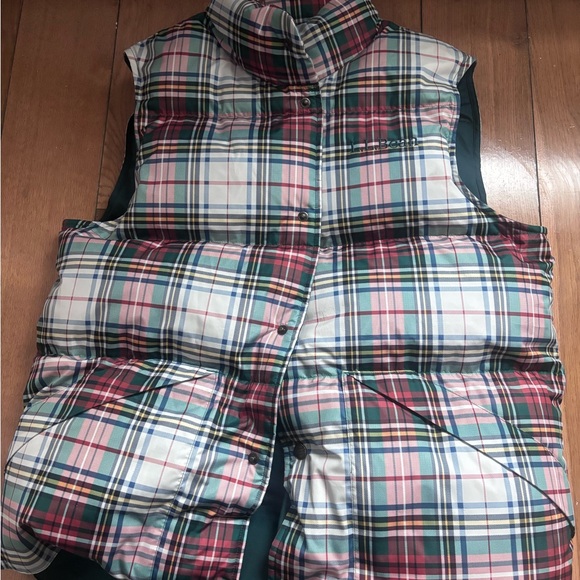 L.L. Bean Jackets & Blazers - L.L. Bean Green Puffer Vest with Plaid Lining